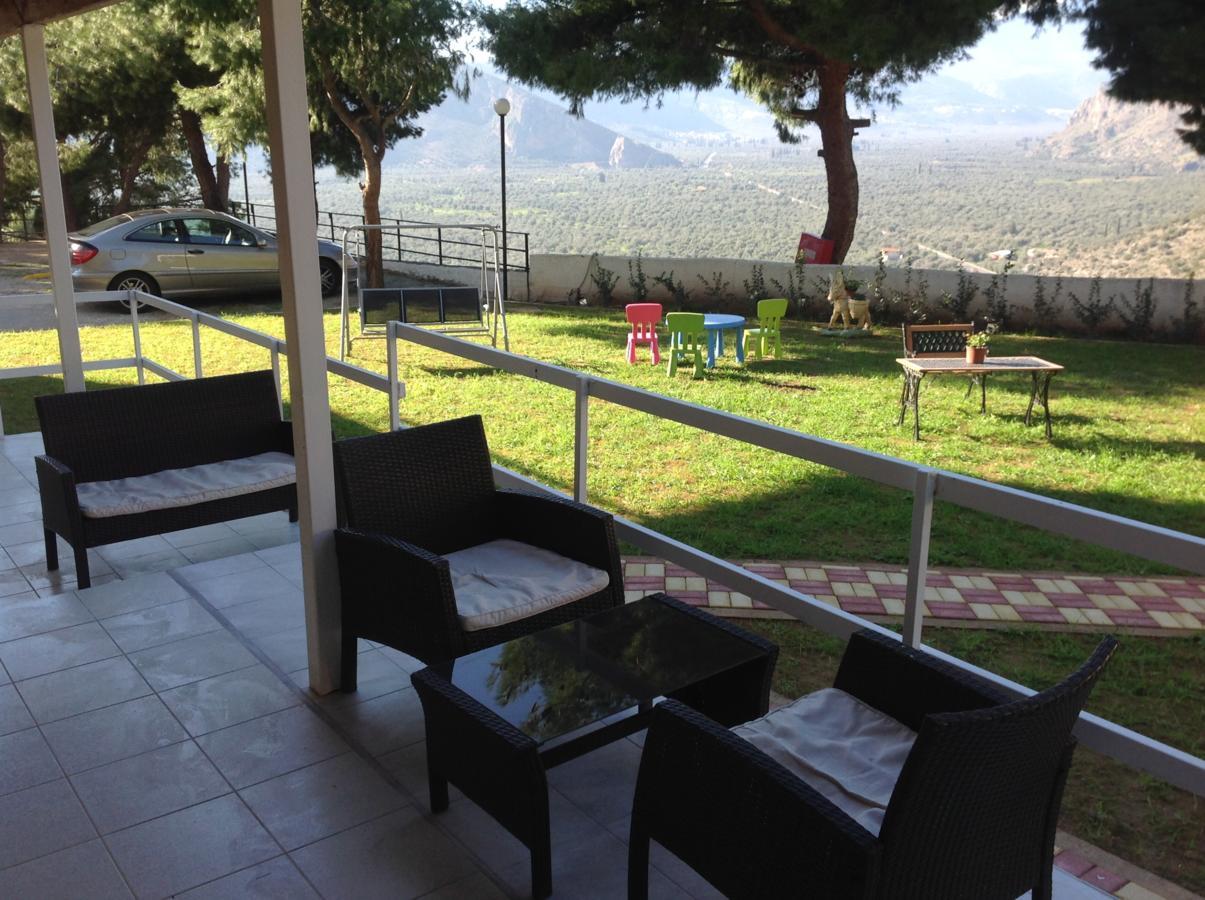 Hotel Chrissa & 3*